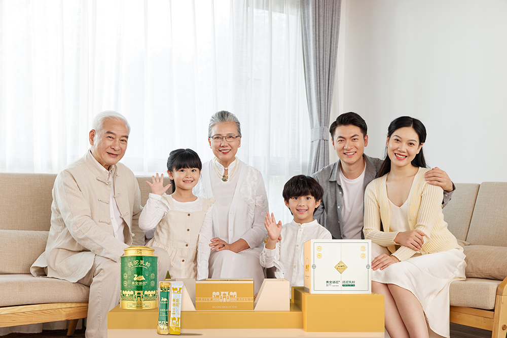 “黄金骆驼+”纯驼乳粉 | 稀缺乳品匠心造，这款驼奶不简朴！